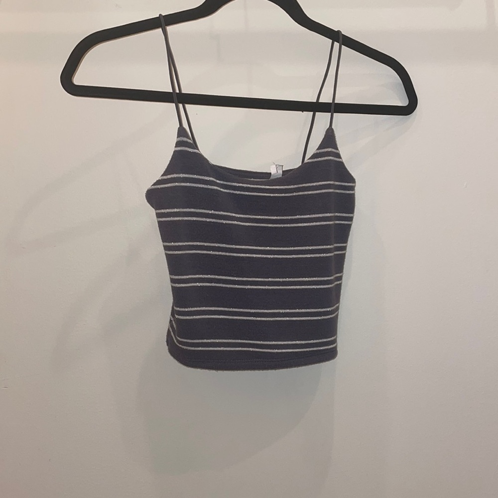 Tight navy/grey crop top tank